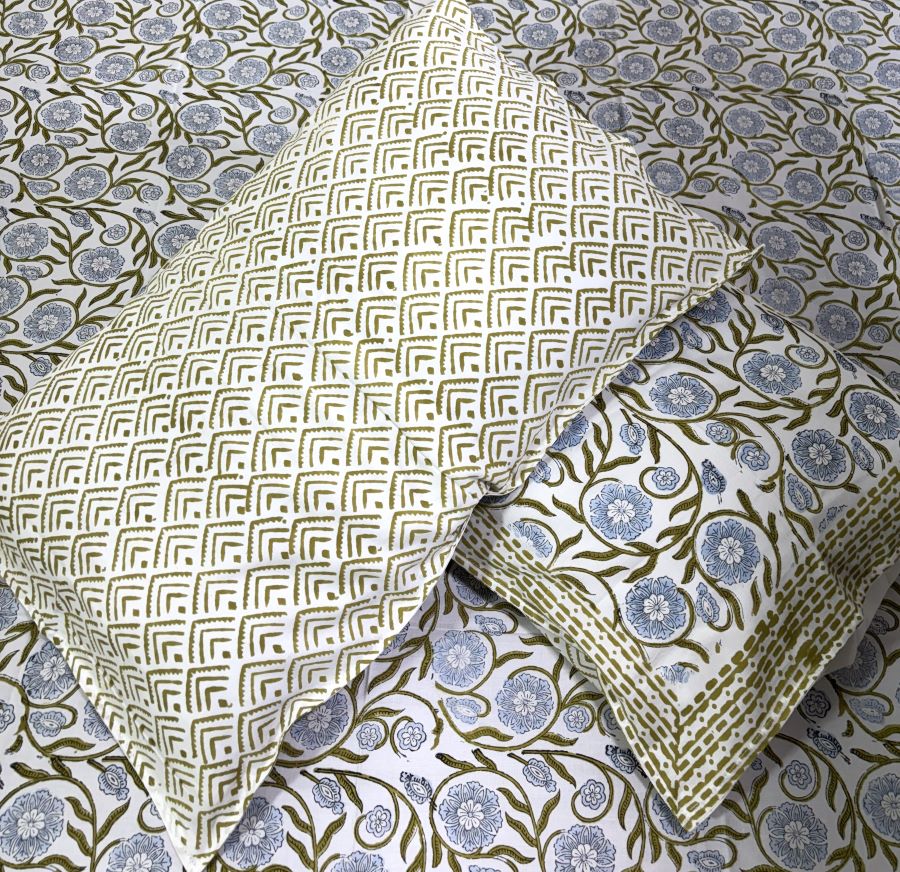 Green Flower Jaal Patterns Hand Block Bedsheet with 2 Pillow Cover Set - 400TC