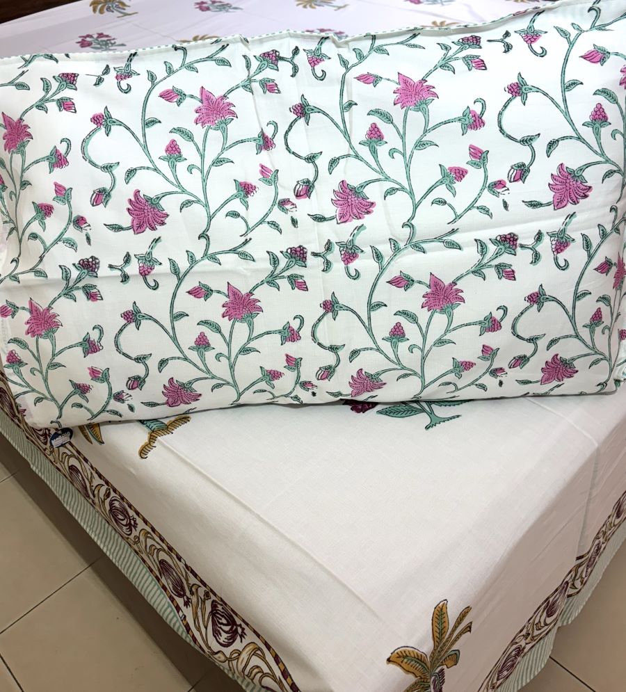 Magenta Pastel Green Palm Tree & Floral Motif Patterns Hand Block Bedsheet with 2 Pillow Cover Set - 400TC