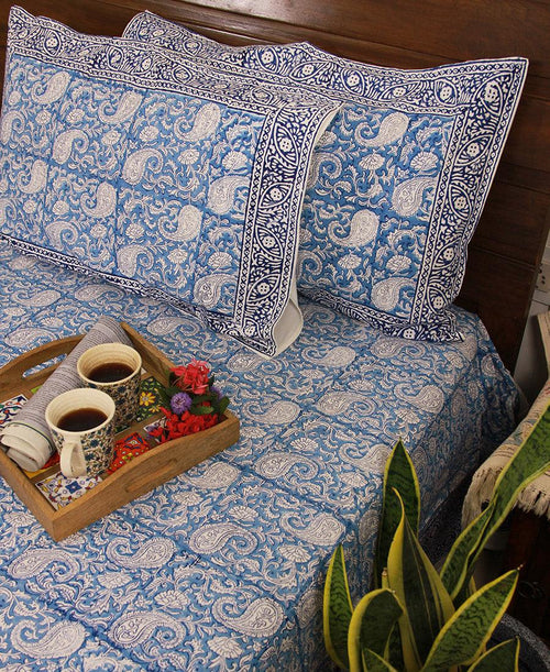 Blue Paisley ka Gulistaan Hand Block Bedsheet with 2 Pillow Cover Set - 280TC