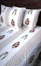 Red & Green Gulzar Hand Block Bedsheet with 2 Pillow Cover Set - 220TC