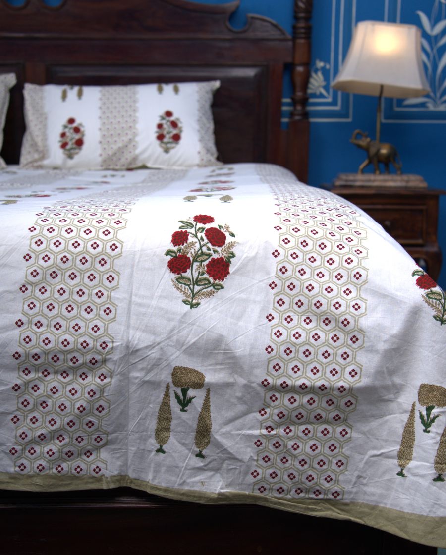 Red & Green Gulzar Hand Block Bedsheet with 2 Pillow Cover Set - 220TC