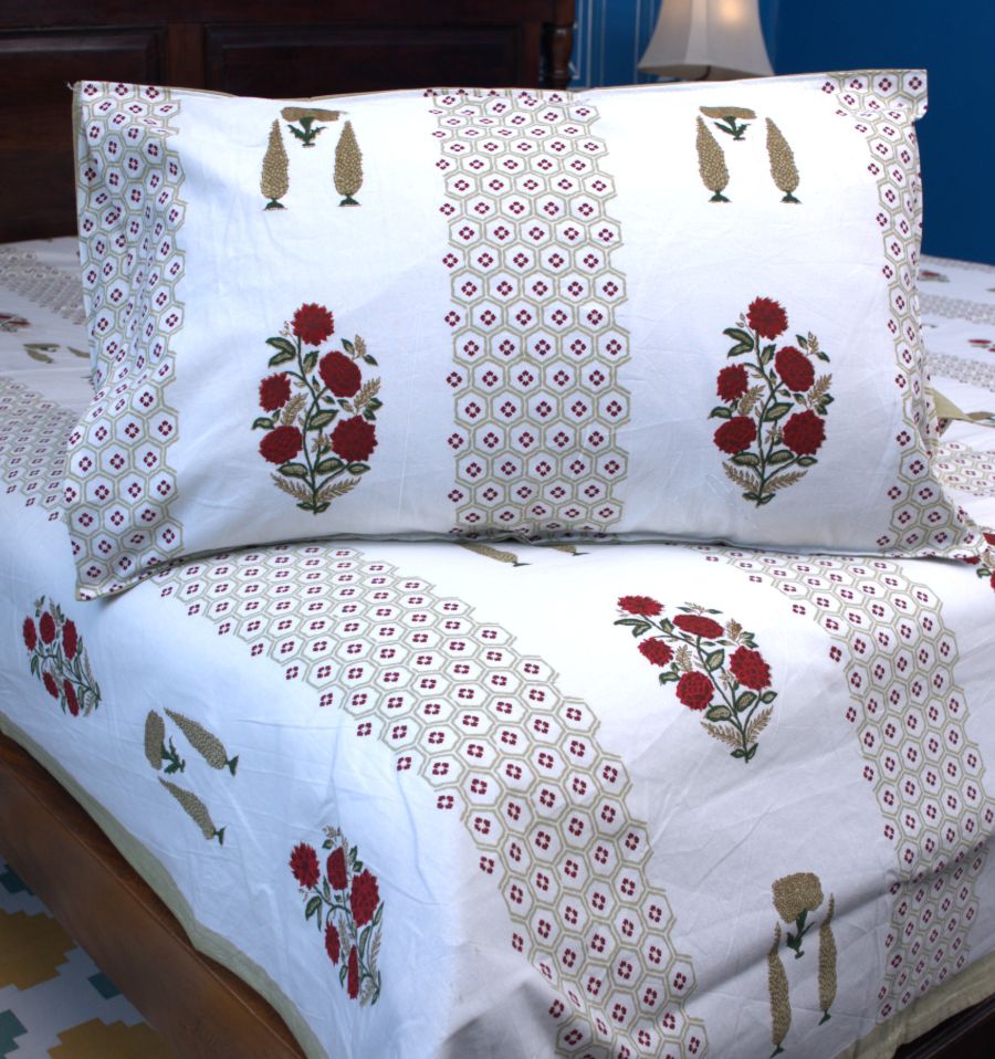 Red & Green Gulzar Hand Block Bedsheet with 2 Pillow Cover Set - 220TC