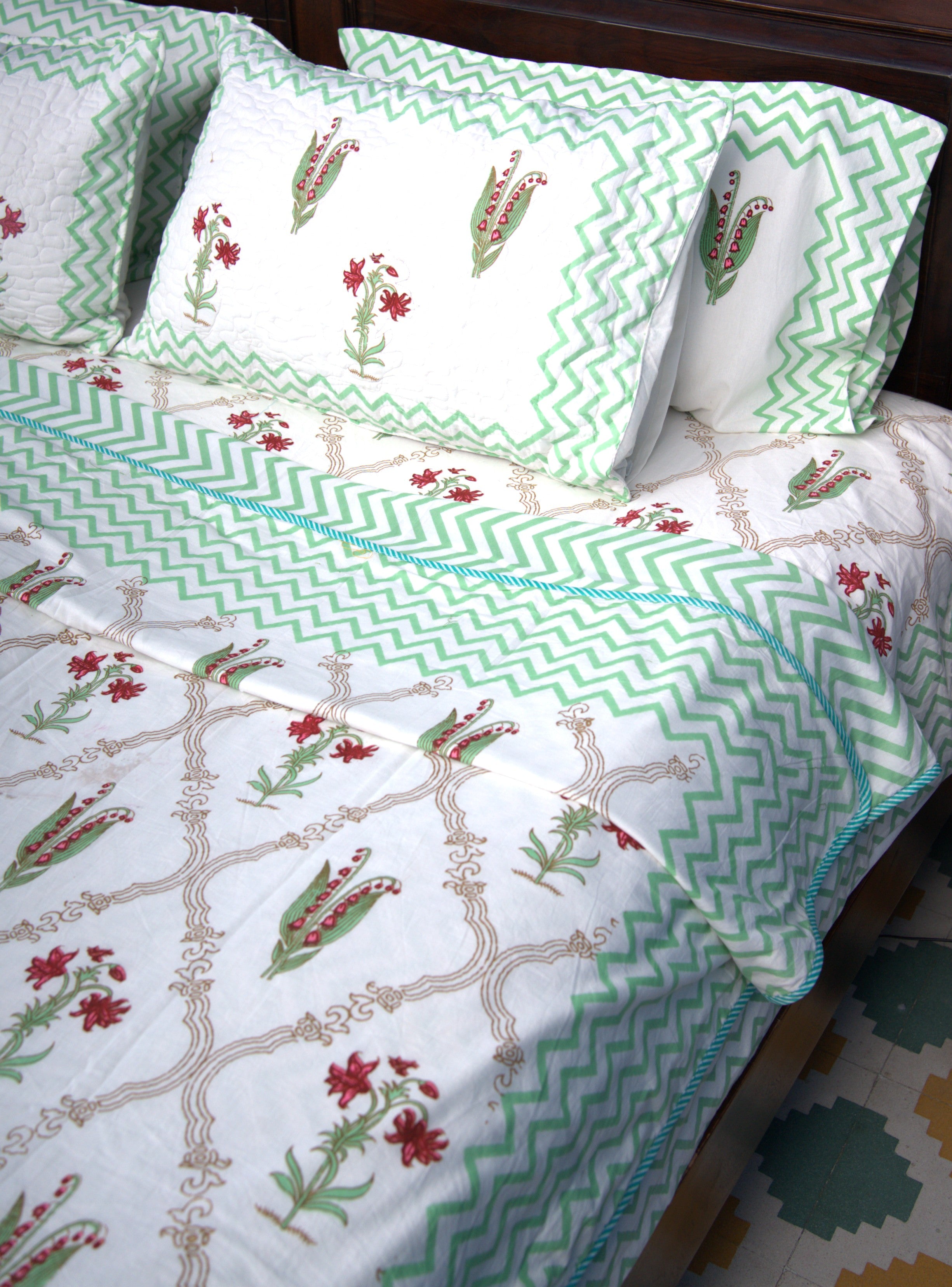 Light Green & Red Lilly Flower Hand Block Muslin Dohar