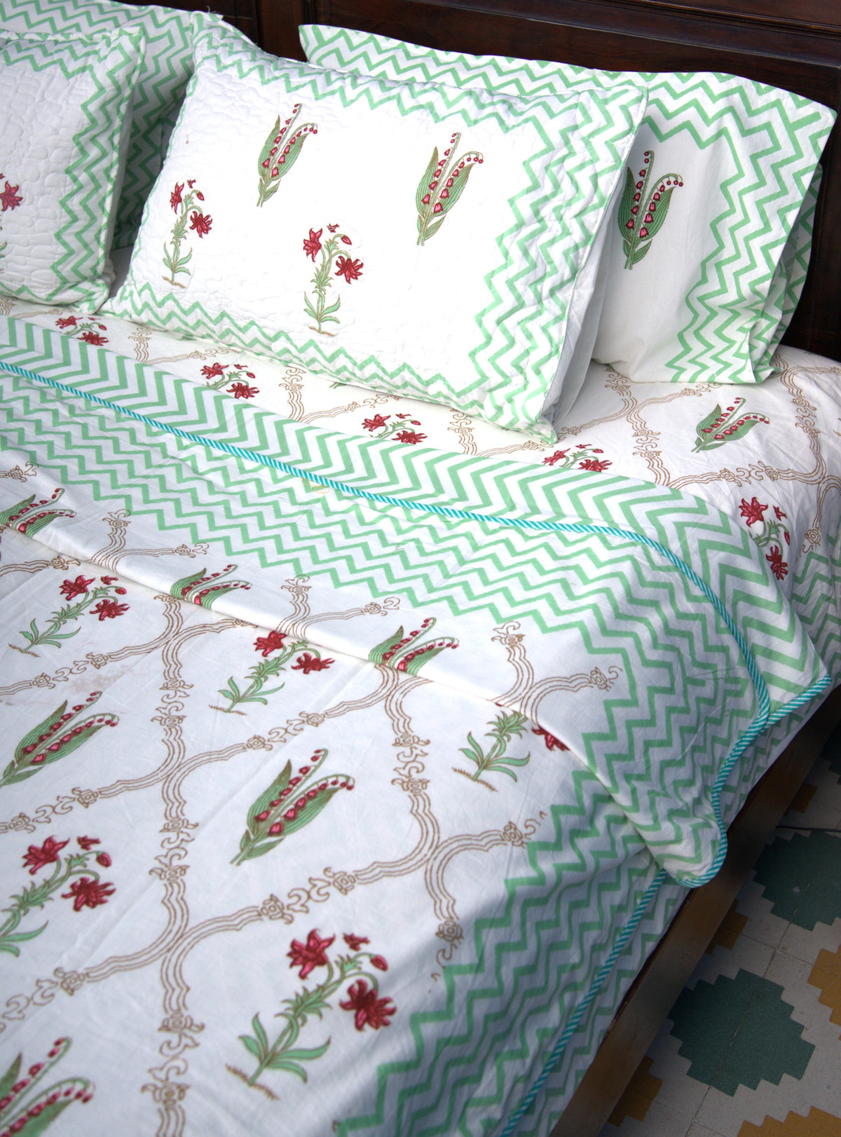 Light Green & Red Lilly Flower Hand Block Muslin Dohar