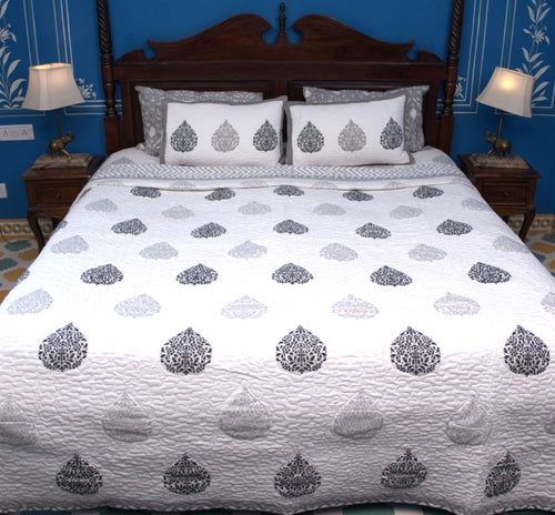 Betel leaf Black & Grey Hand Block Quilted Bedcover