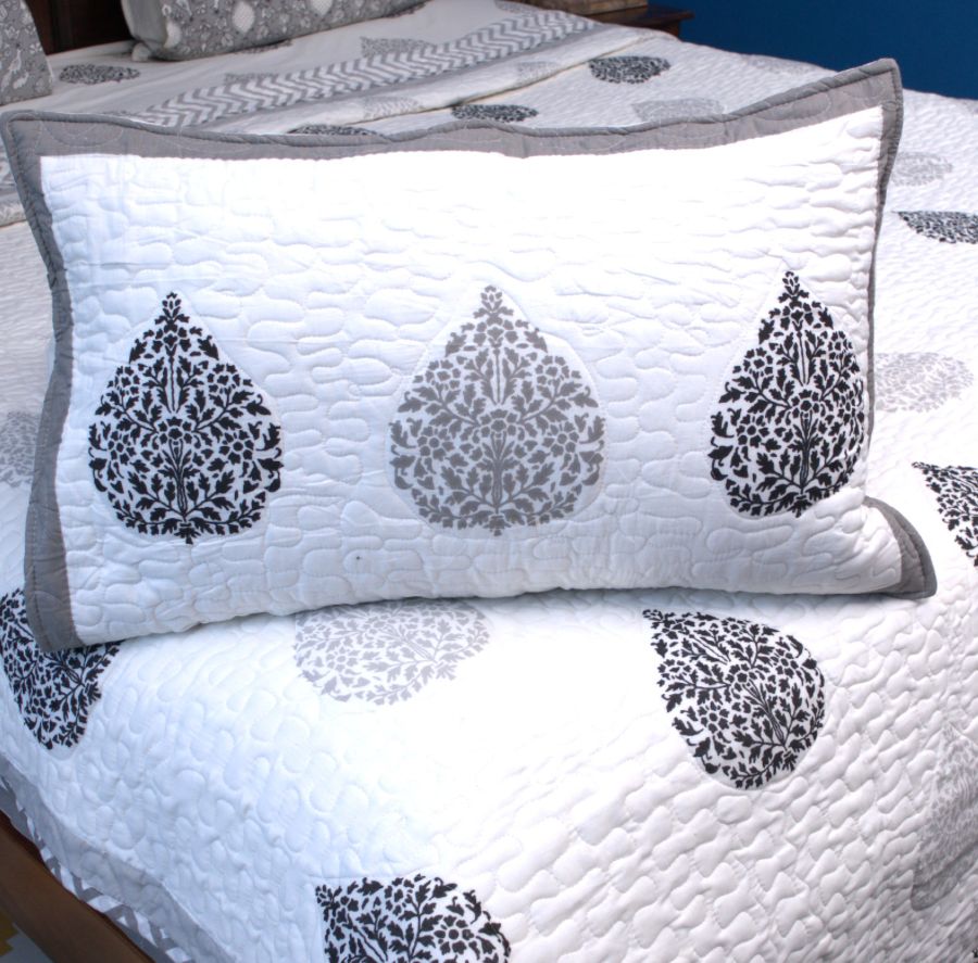 Betel leaf Black & Grey Hand Block Quilted Bedcover