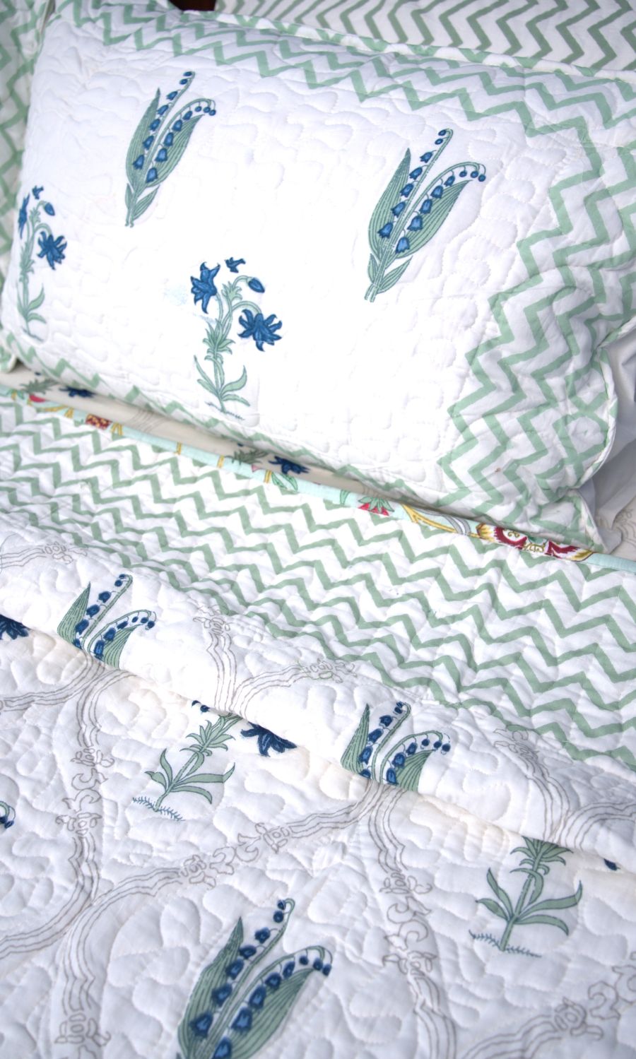 Light Green & Blue Lilly Flower Hand Block Bedsheet & Quilted Bedcover Set – Hand Block Printed