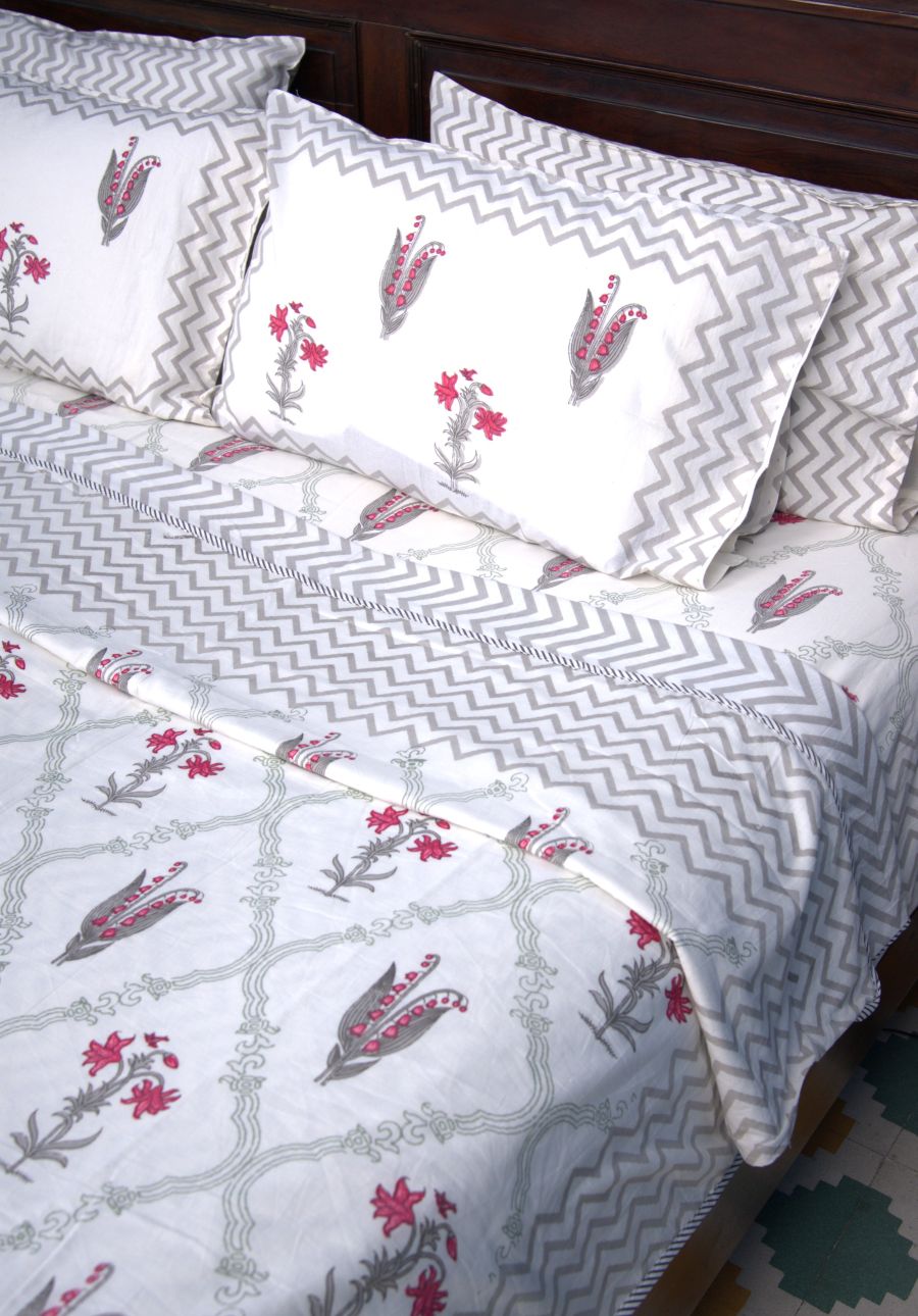 Red & Grey Lilly Flower Bedsheet & Dohar Set – Hand Block Printed