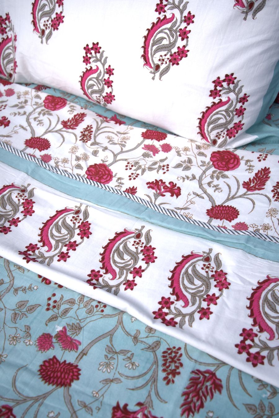 Red & Light Blue Mughal Floral Jal Hand Block Muslin Dohar