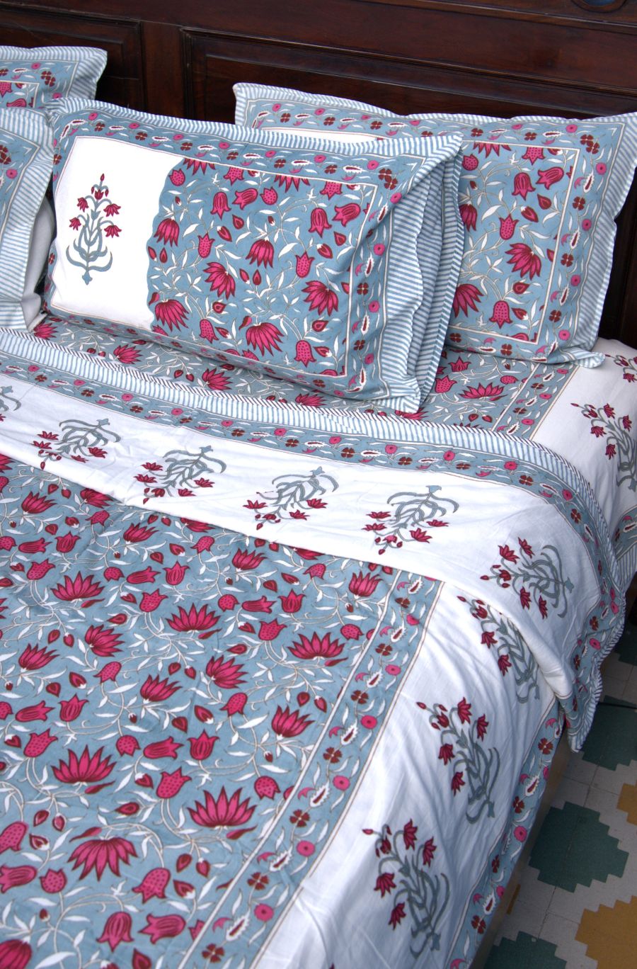 Lotus Flower Jal Red & Blue Hand Block Muslin Dohar
