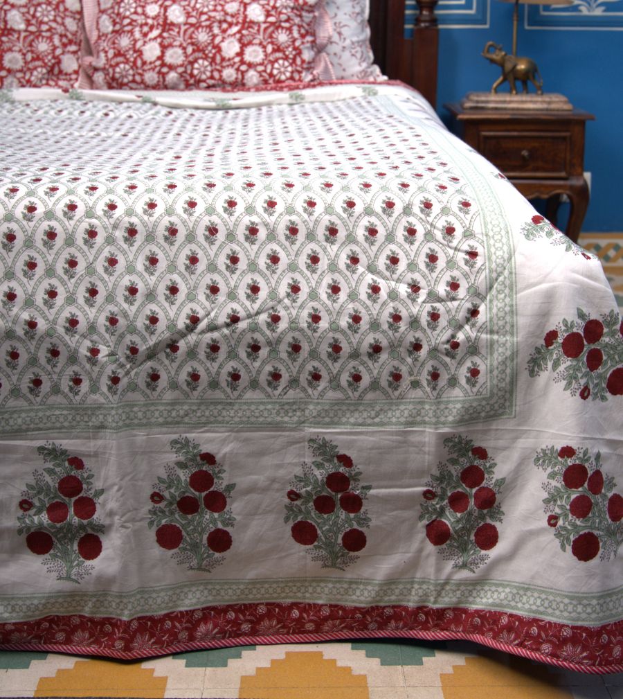 Red Small Flower Butta  Bedsheet & Dohar Set – Hand Block Printed