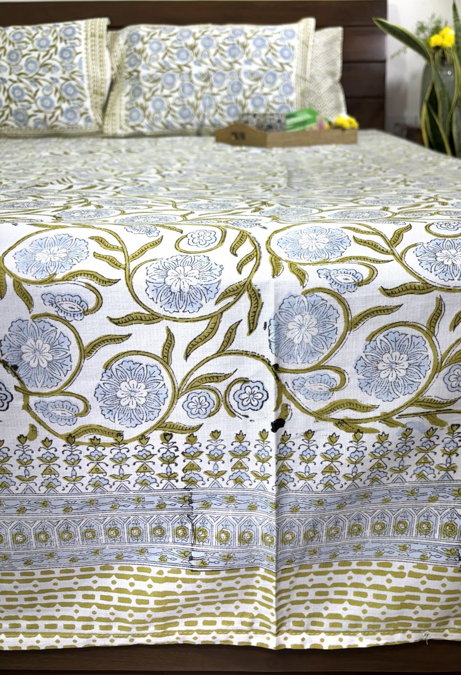 Green Flower Jaal Patterns Hand Block Bedsheet with 2 Pillow Cover Set - 400TC