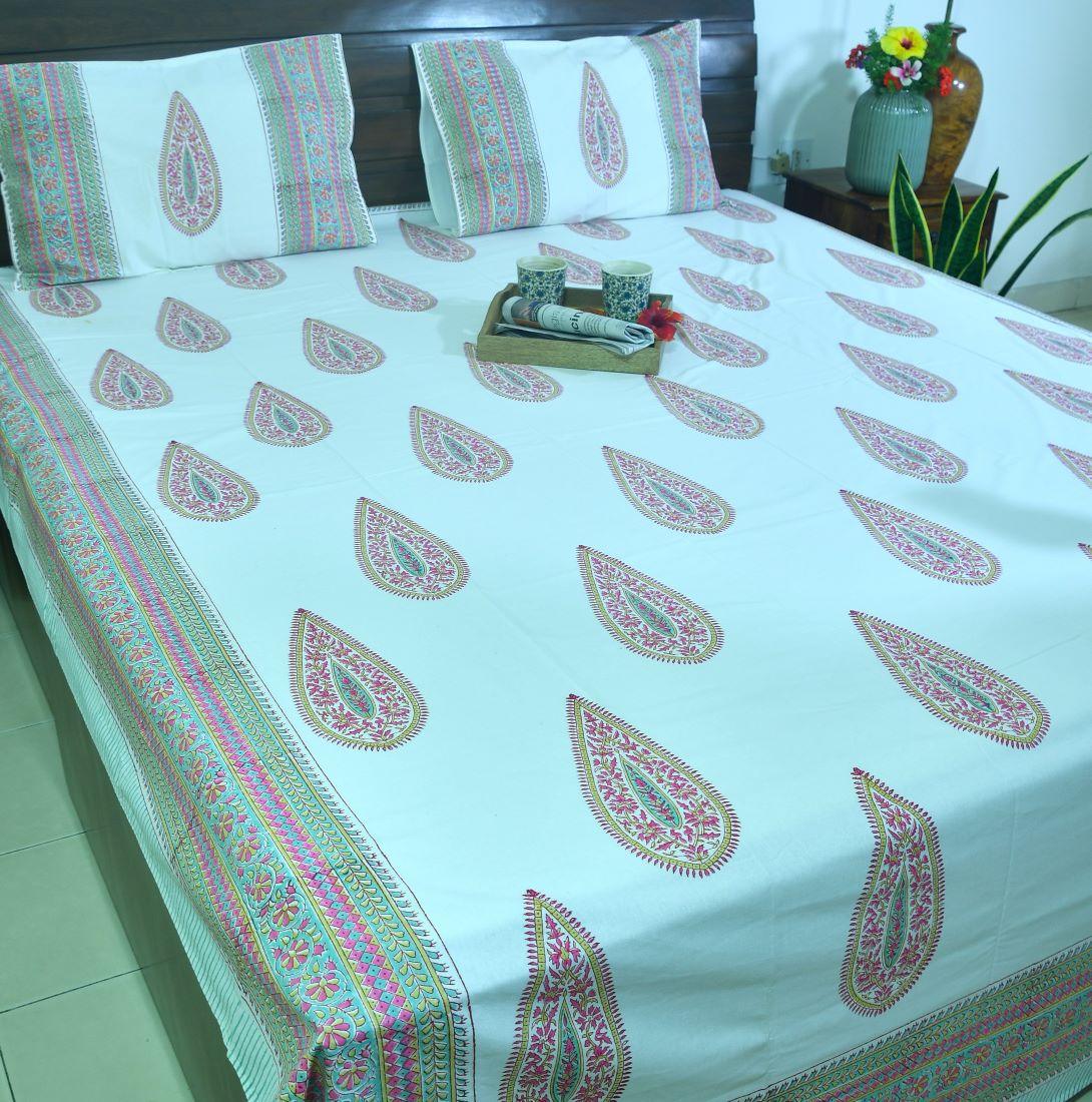 Gulabi  Pankhudi Hand Block Bedsheet with 2 Pillow Cover Sets - 280TC