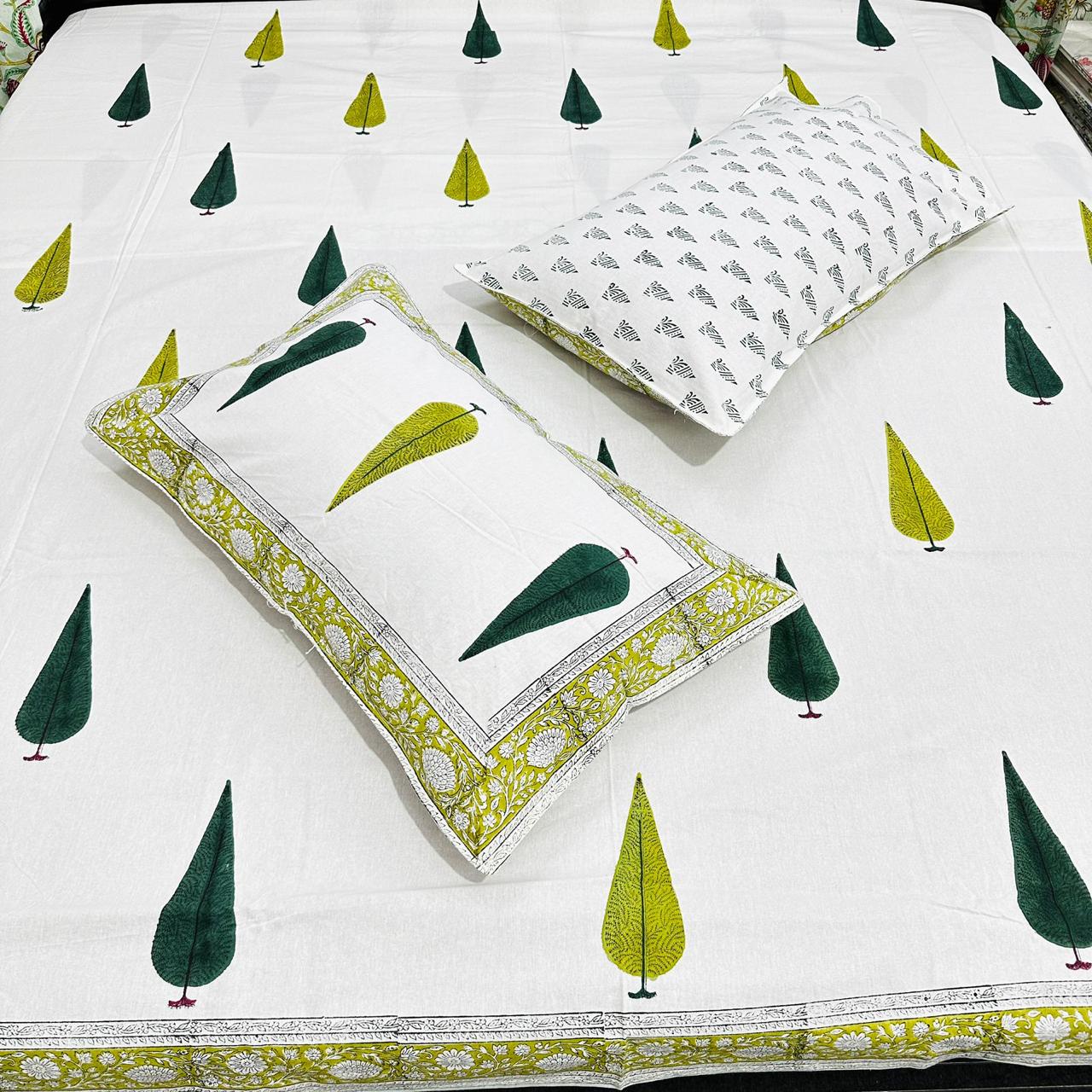 Gree Tree Motif  Hand Block Bedsheet with 2 Pillow Cover Set - 400TC