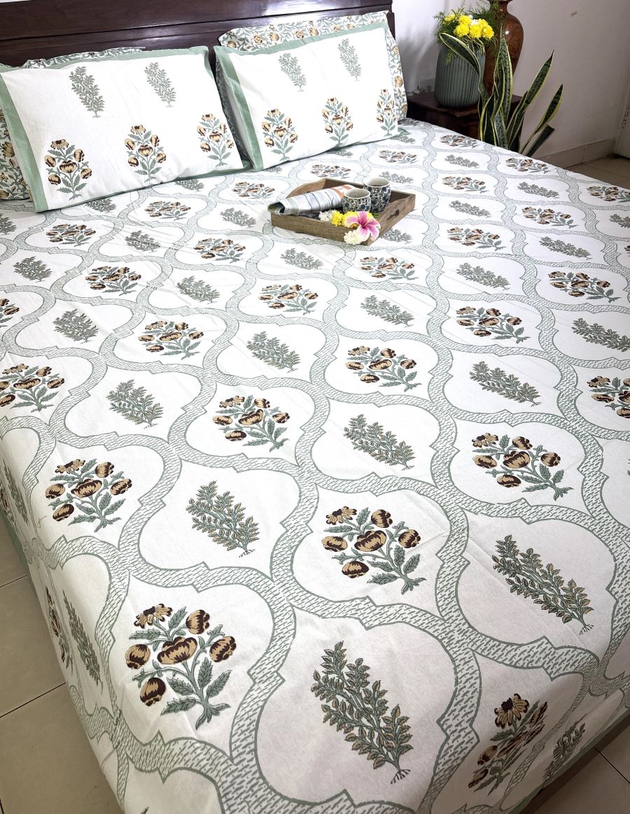 Green Flower Hand Block Bedsheet with 2 Pillow Cover Set - 220TC