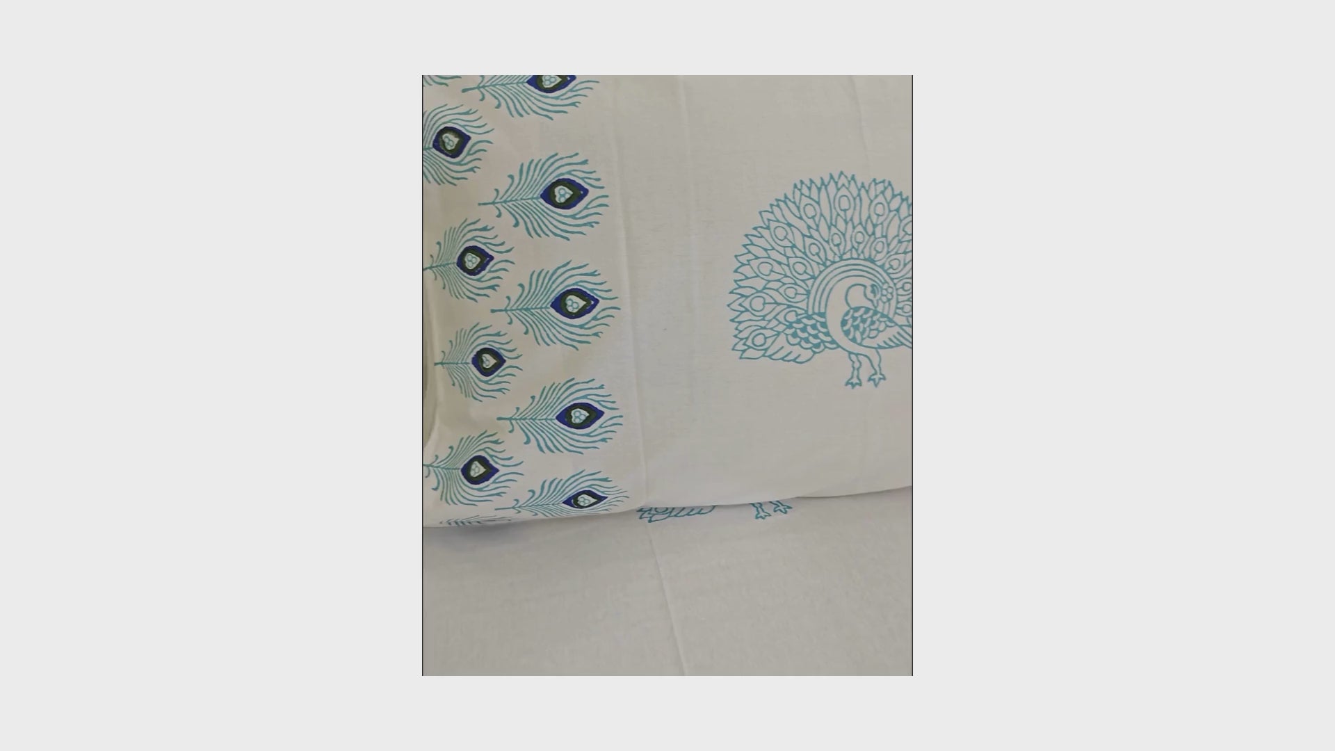 Neela Mor Hand Block Bedsheet with 2 Pillow Cover Set - 280TC