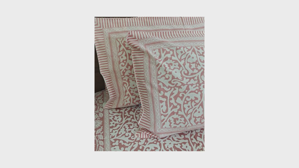 Pink Jaali Hand Block Bedsheet with 2 Pillow Cover Set - 220TC
