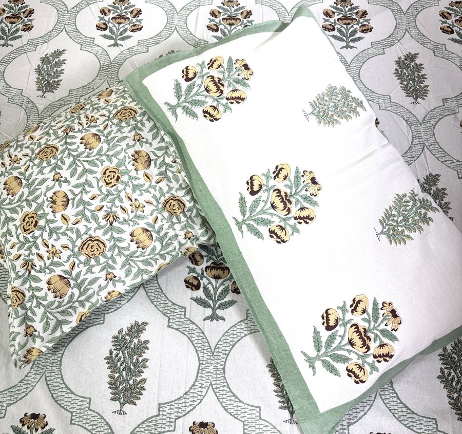 Green Flower Hand Block Bedsheet with 2 Pillow Cover Set - 220TC